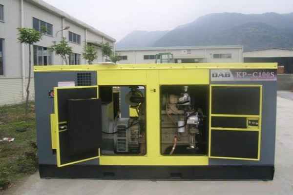 星空官方版网站登录入口-星空(中国)概述高电压柴油发电机组的发展